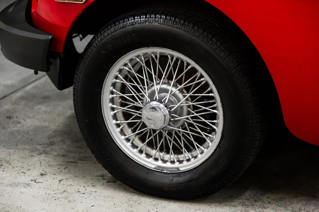1976 MG B Roadster