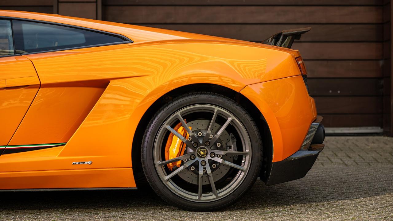 2011 Lamborghini Gallardo LP570-4 Superleggera