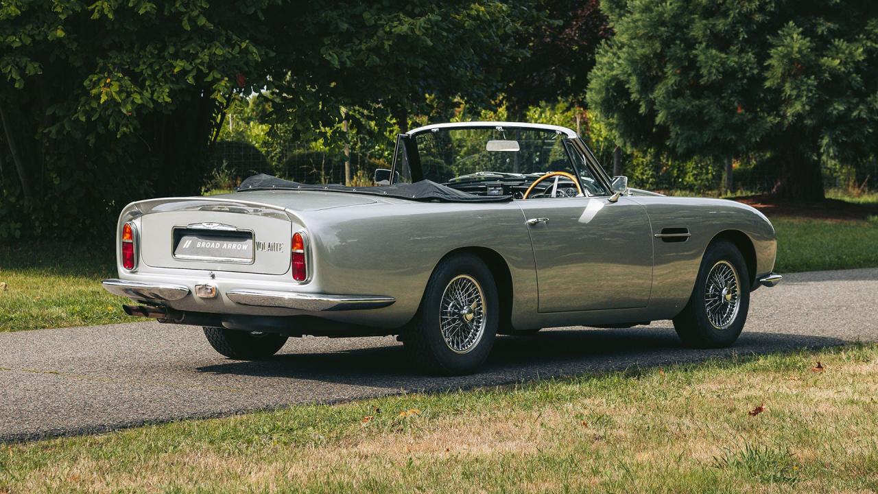 1967 Aston Martin DB6 Volante