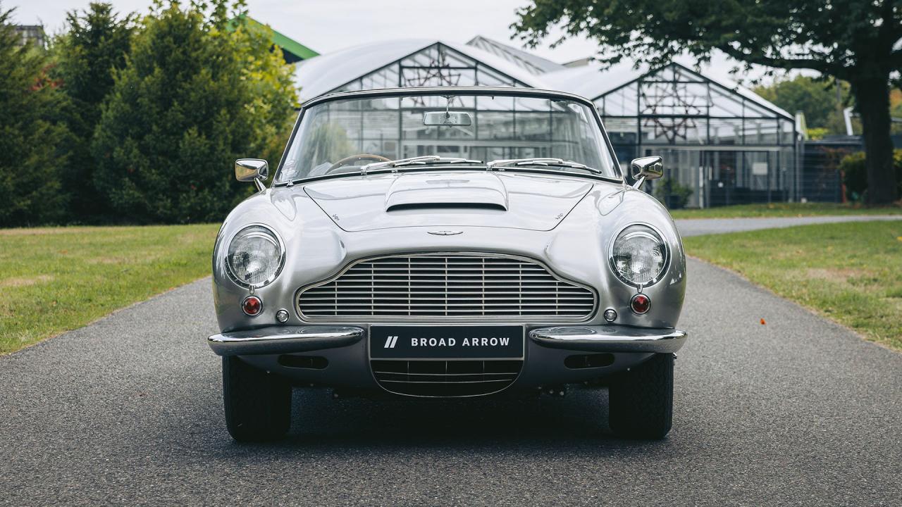 1967 Aston Martin DB6 Volante
