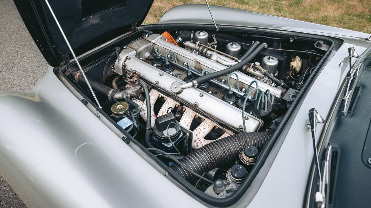 1967 Aston Martin DB6 Volante