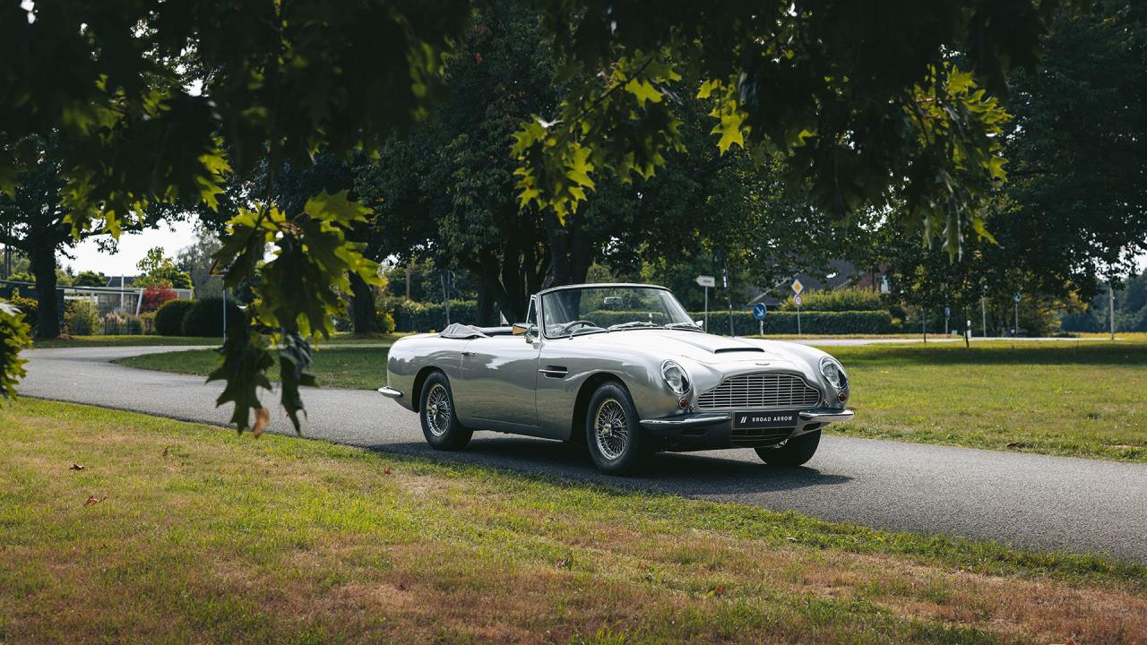 1967 Aston Martin DB6 Volante