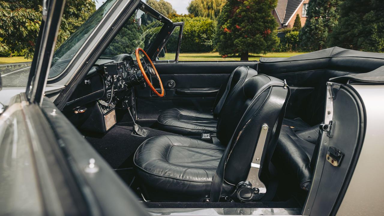 1967 Aston Martin DB6 Volante