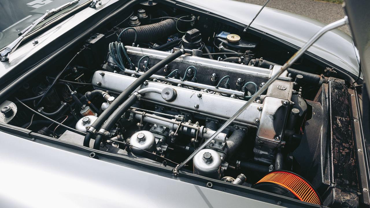1967 Aston Martin DB6 Volante