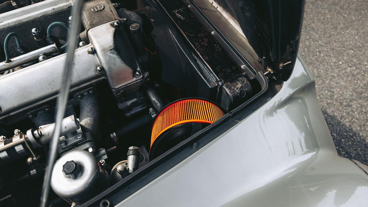 1967 Aston Martin DB6 Volante