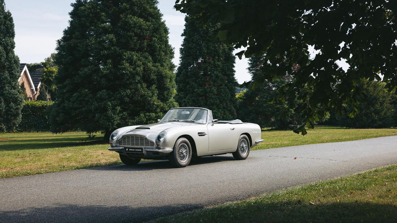 1967 Aston Martin DB6 Volante