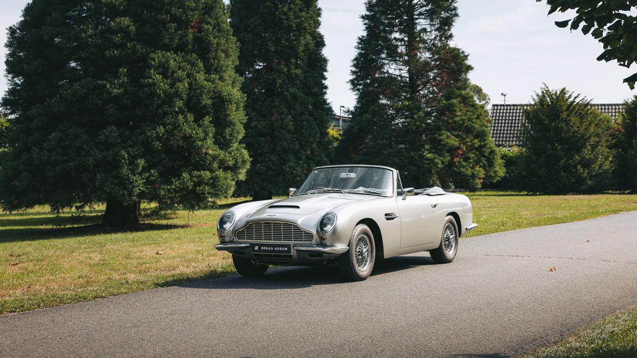 1967 Aston Martin DB6 Volante