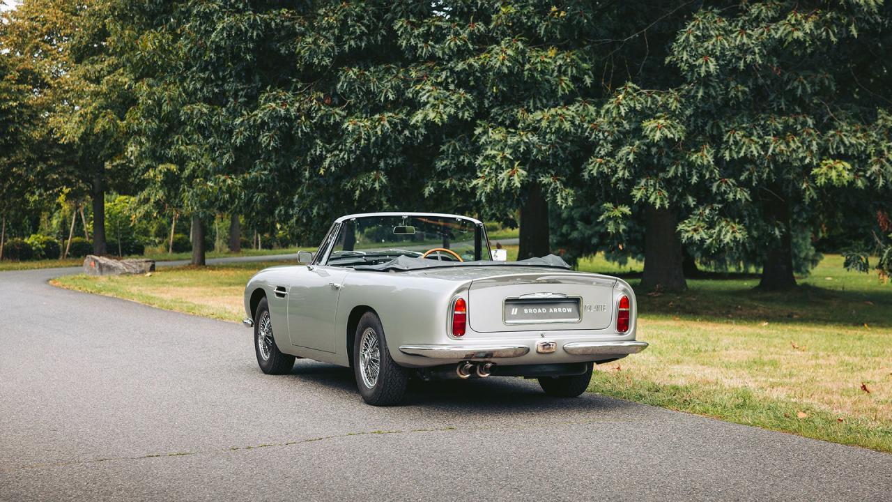 1967 Aston Martin DB6 Volante