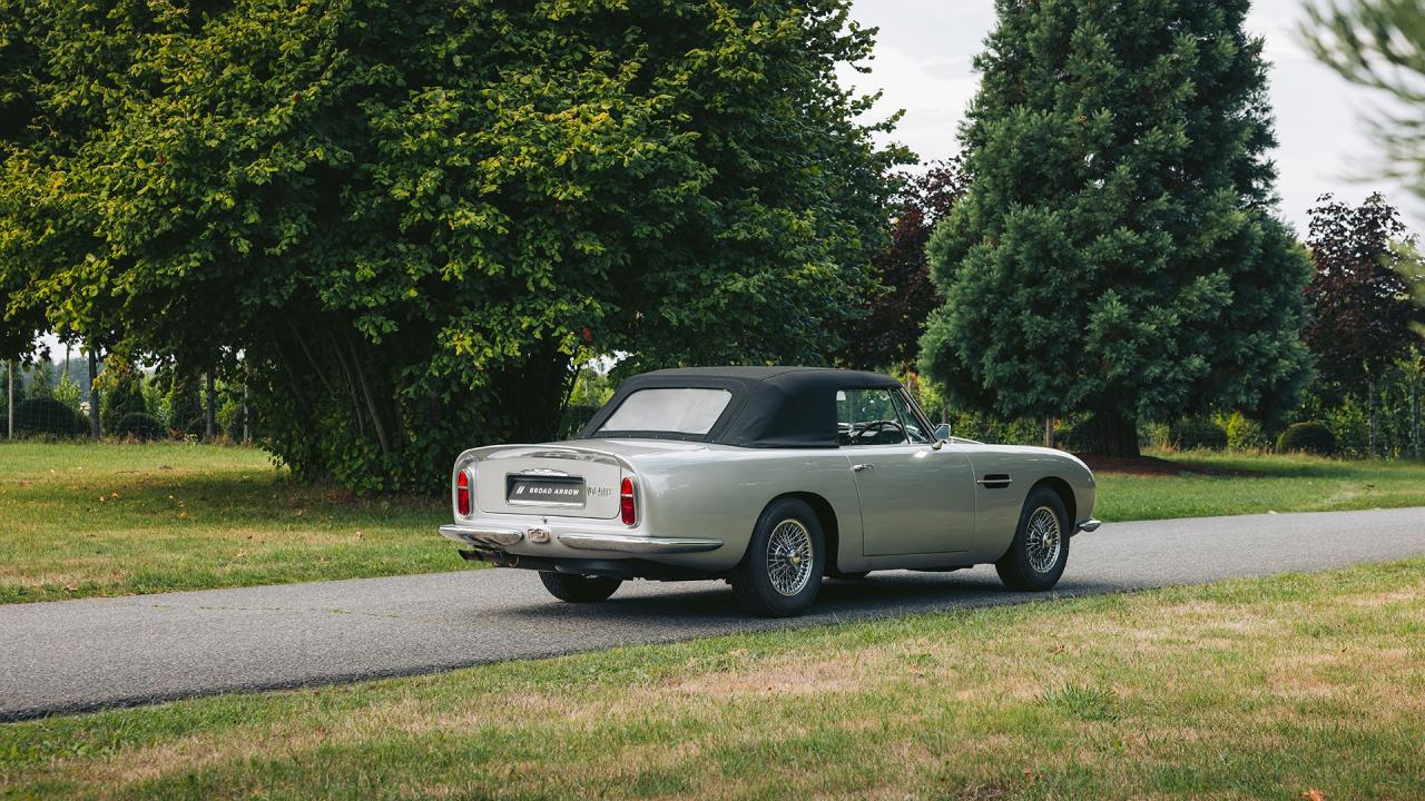 1967 Aston Martin DB6 Volante