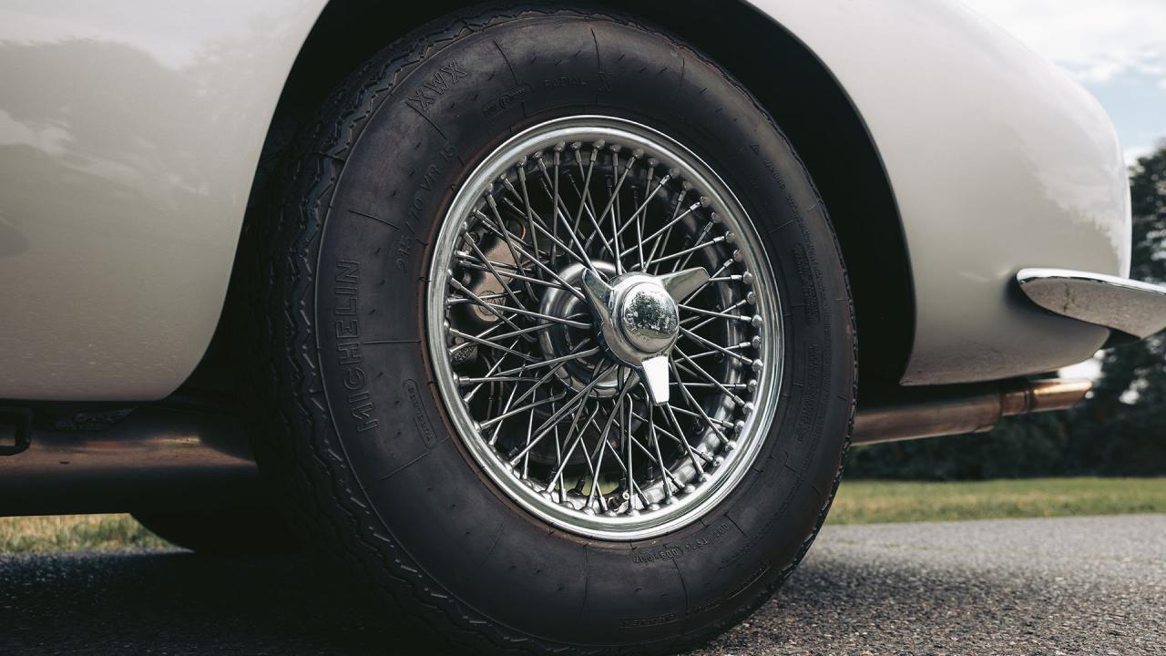 1967 Aston Martin DB6 Volante