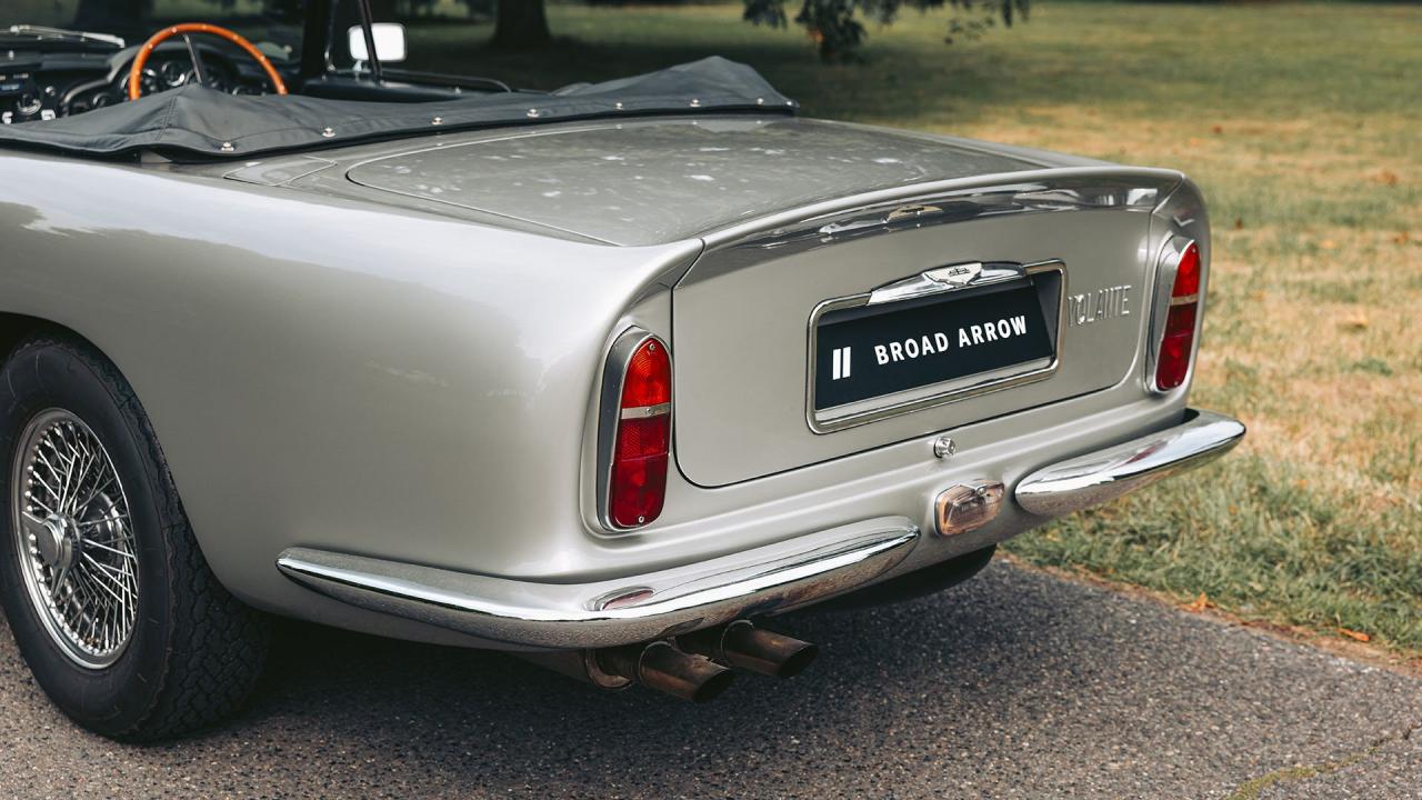 1967 Aston Martin DB6 Volante