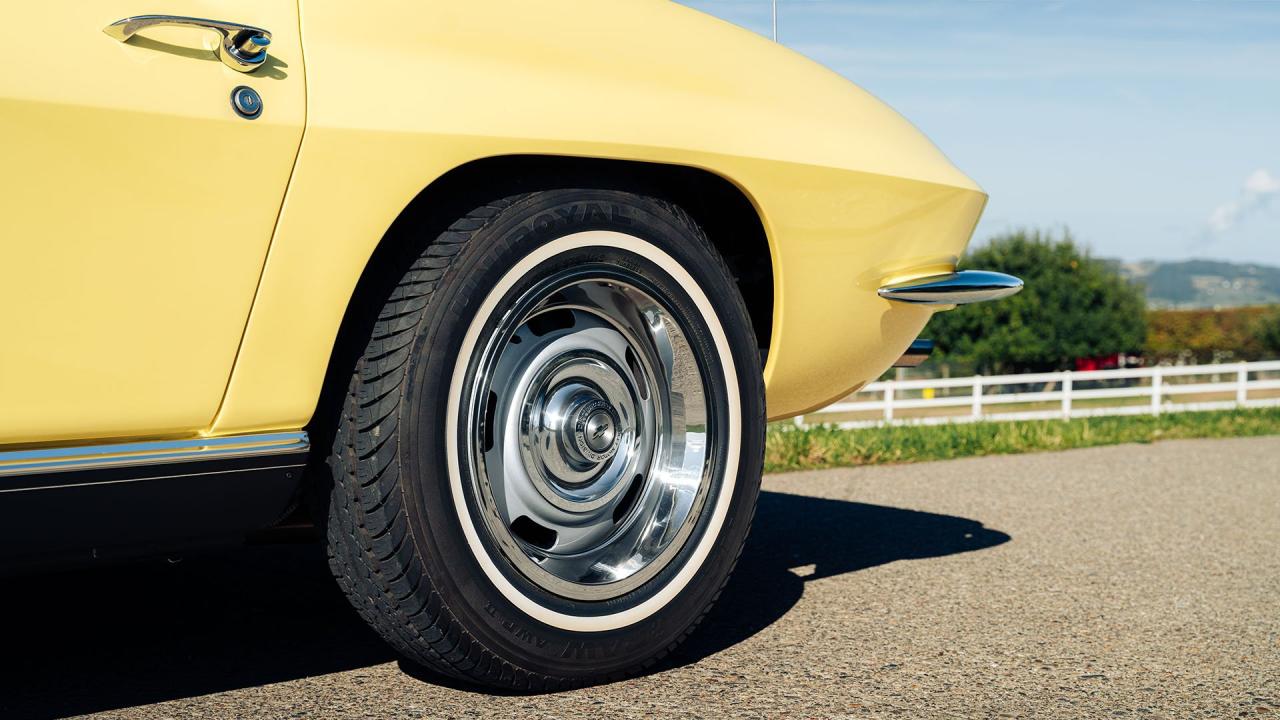 1967 Chevrolet Corvette Sting Ray 327/300 Coupe
