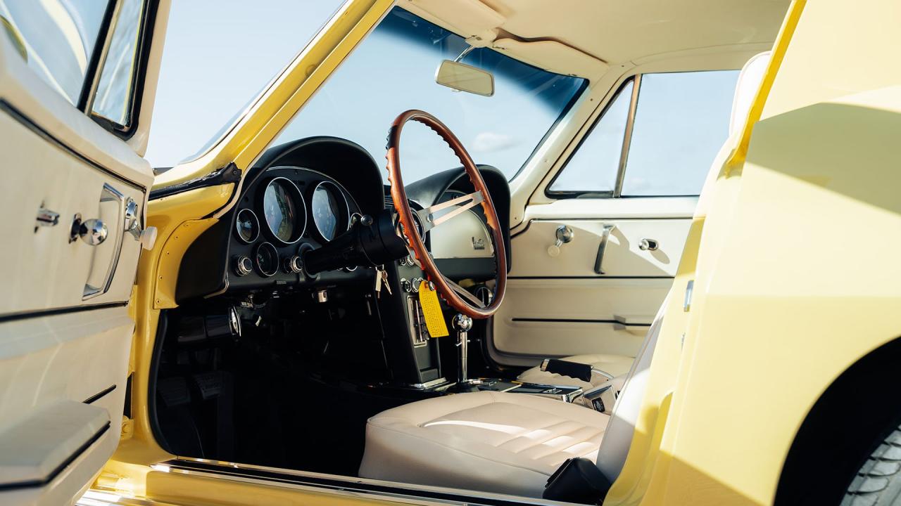1967 Chevrolet Corvette Sting Ray 327/300 Coupe