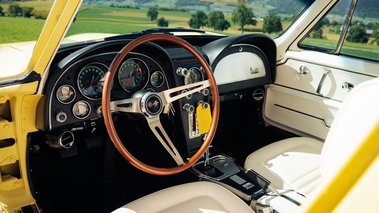 1967 Chevrolet Corvette Sting Ray 327/300 Coupe