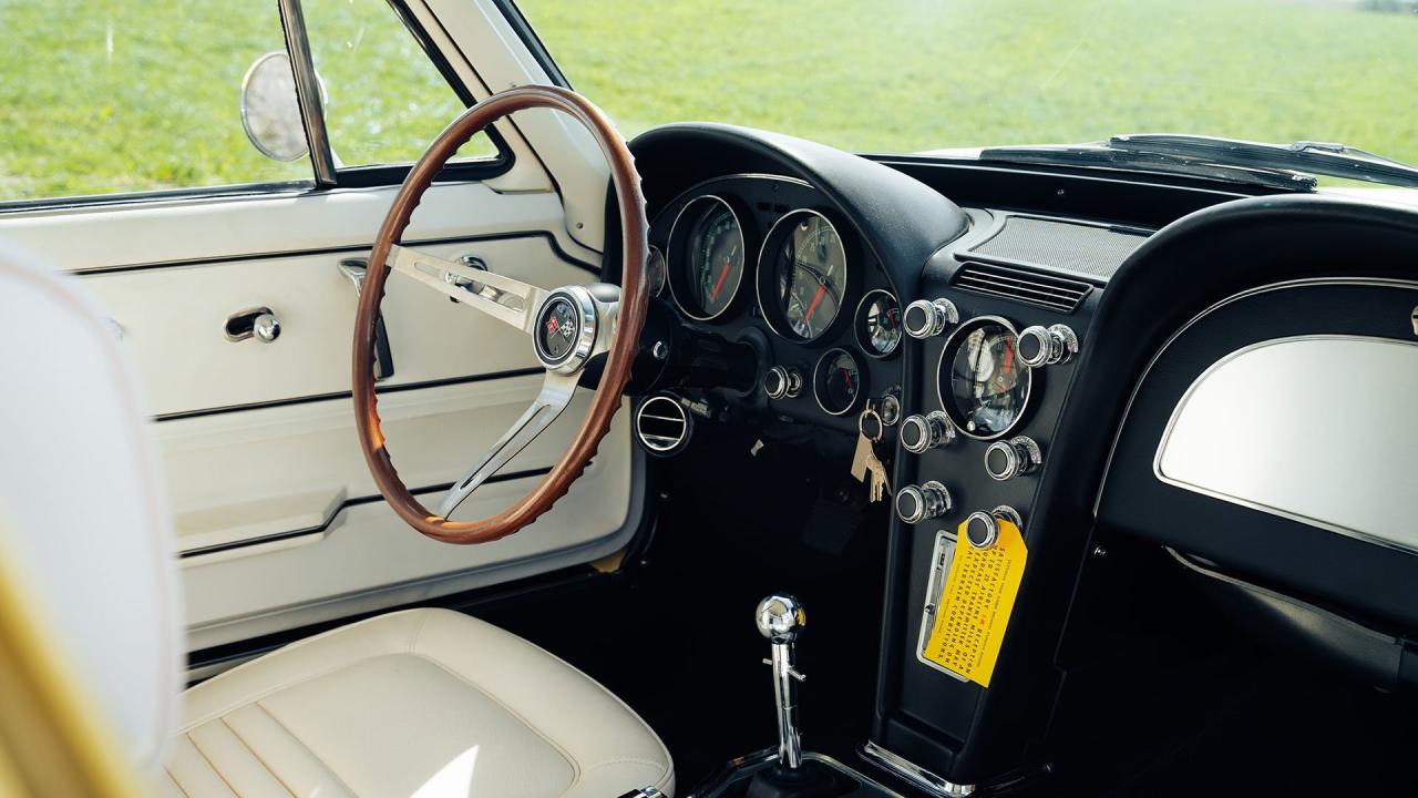 1967 Chevrolet Corvette Sting Ray 327/300 Coupe