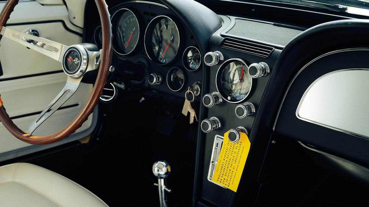 1967 Chevrolet Corvette Sting Ray 327/300 Coupe