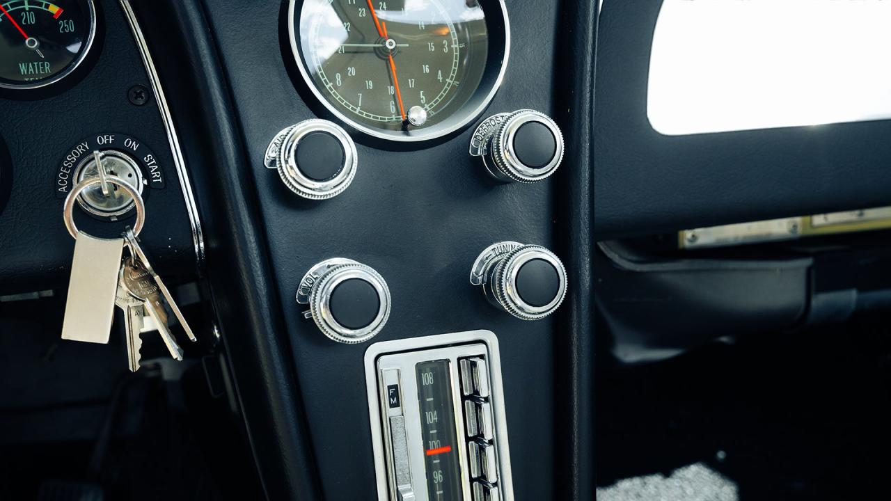 1967 Chevrolet Corvette Sting Ray 327/300 Coupe