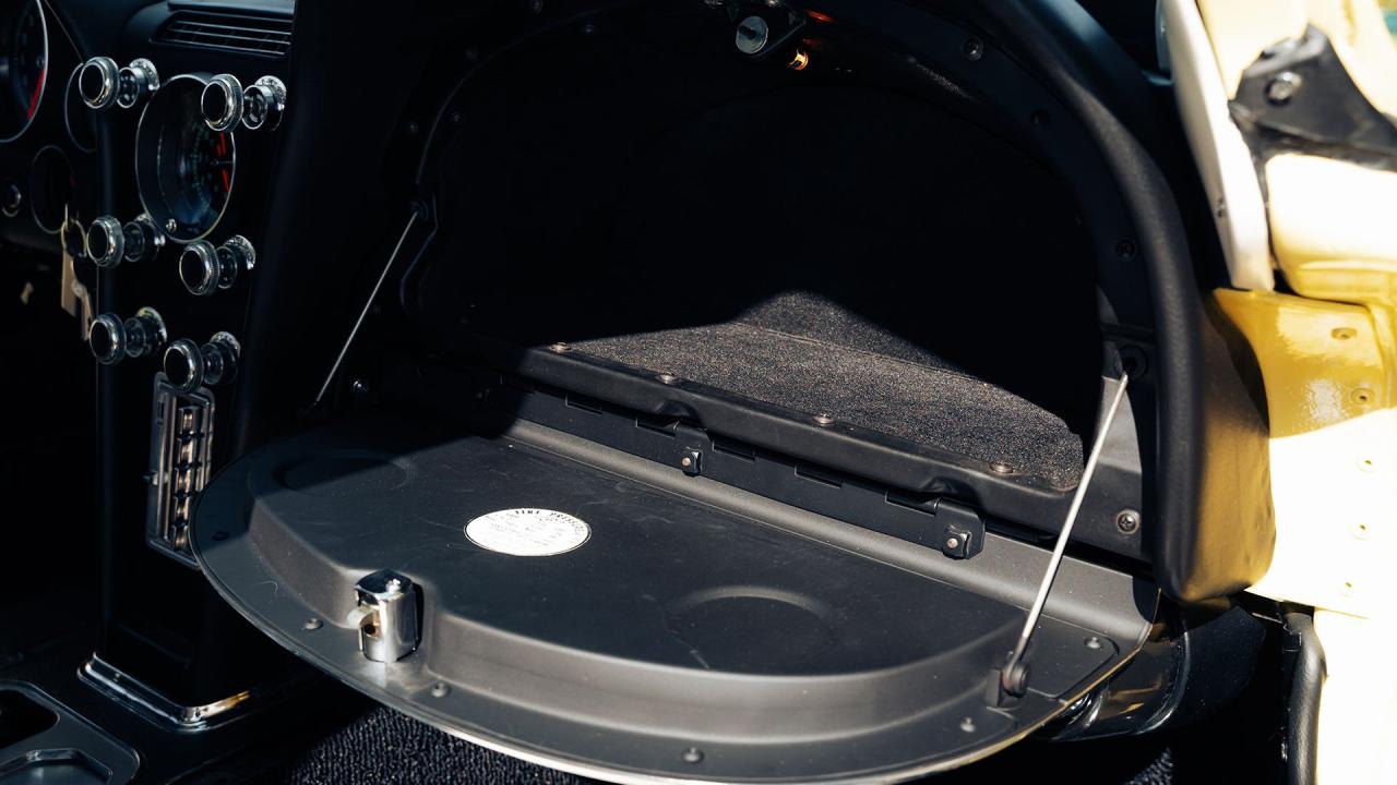 1967 Chevrolet Corvette Sting Ray 327/300 Coupe