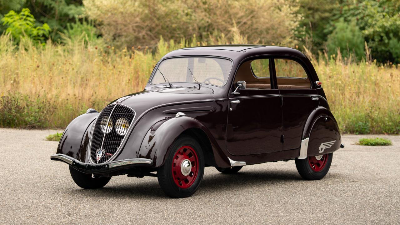 1939 Peugeot 202 Berline Luxe
