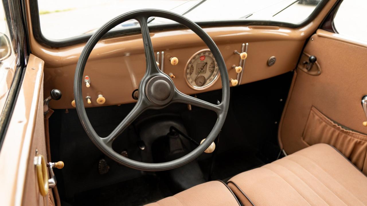 1939 Peugeot 202 Berline Luxe