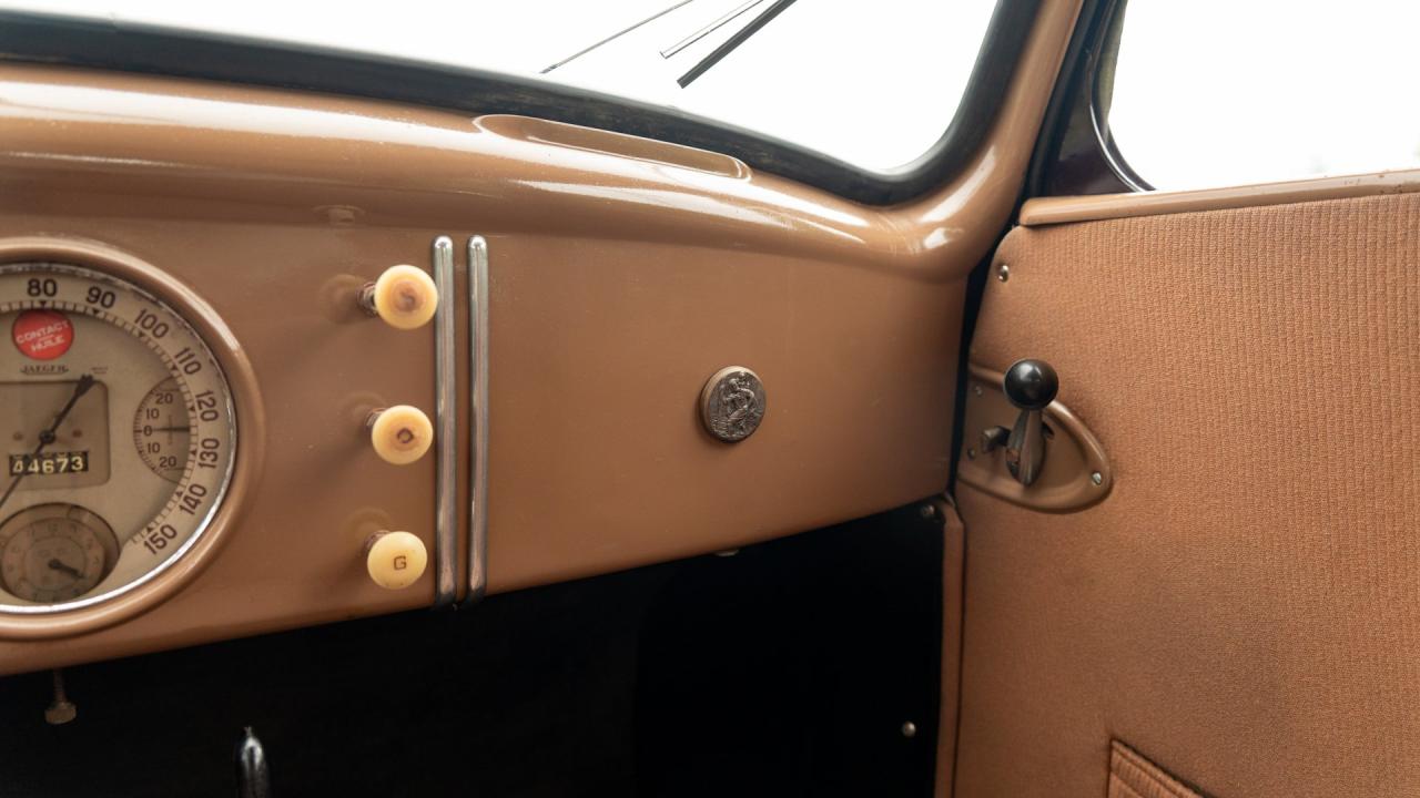 1939 Peugeot 202 Berline Luxe