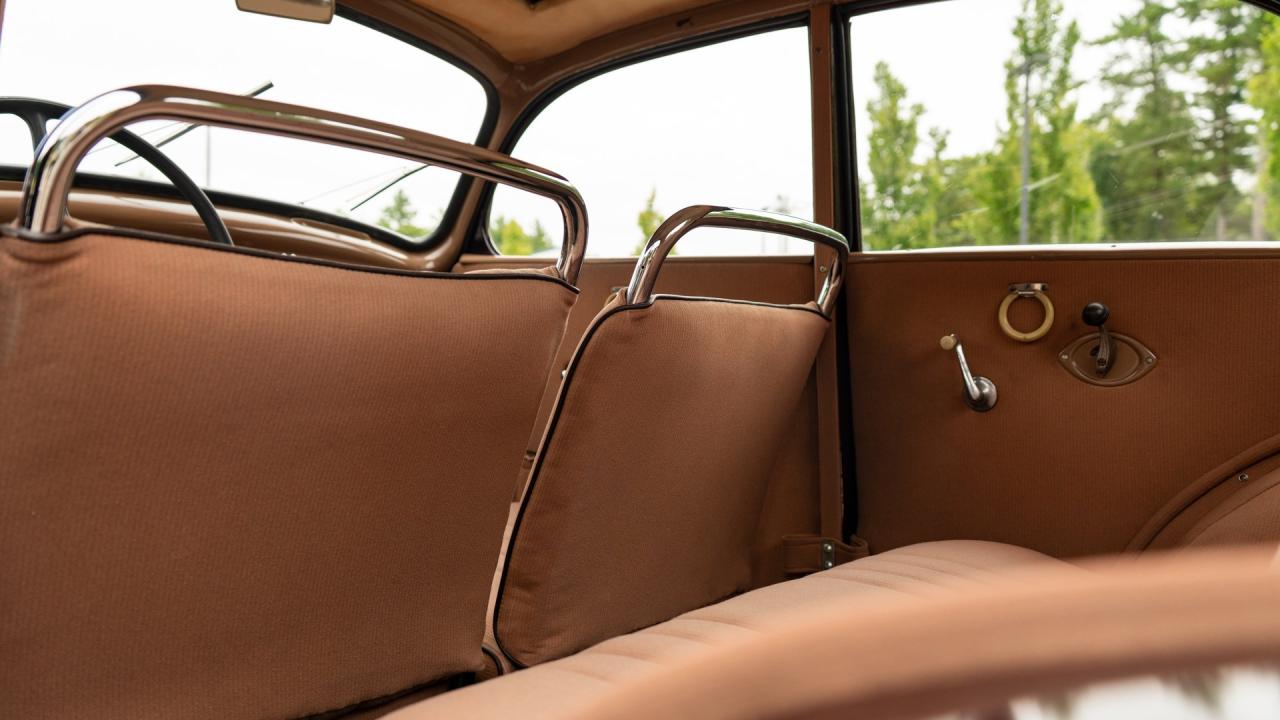 1939 Peugeot 202 Berline Luxe