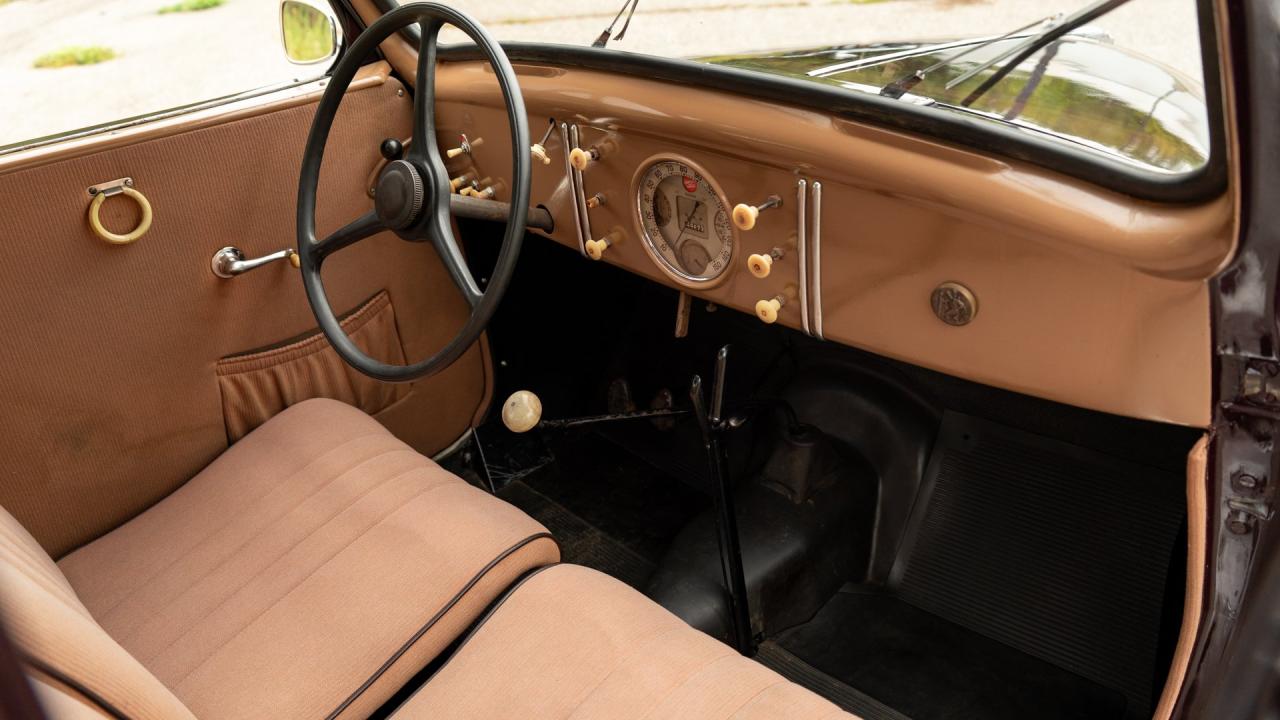 1939 Peugeot 202 Berline Luxe