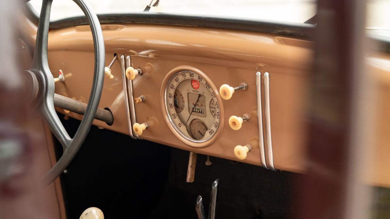 1939 Peugeot 202 Berline Luxe