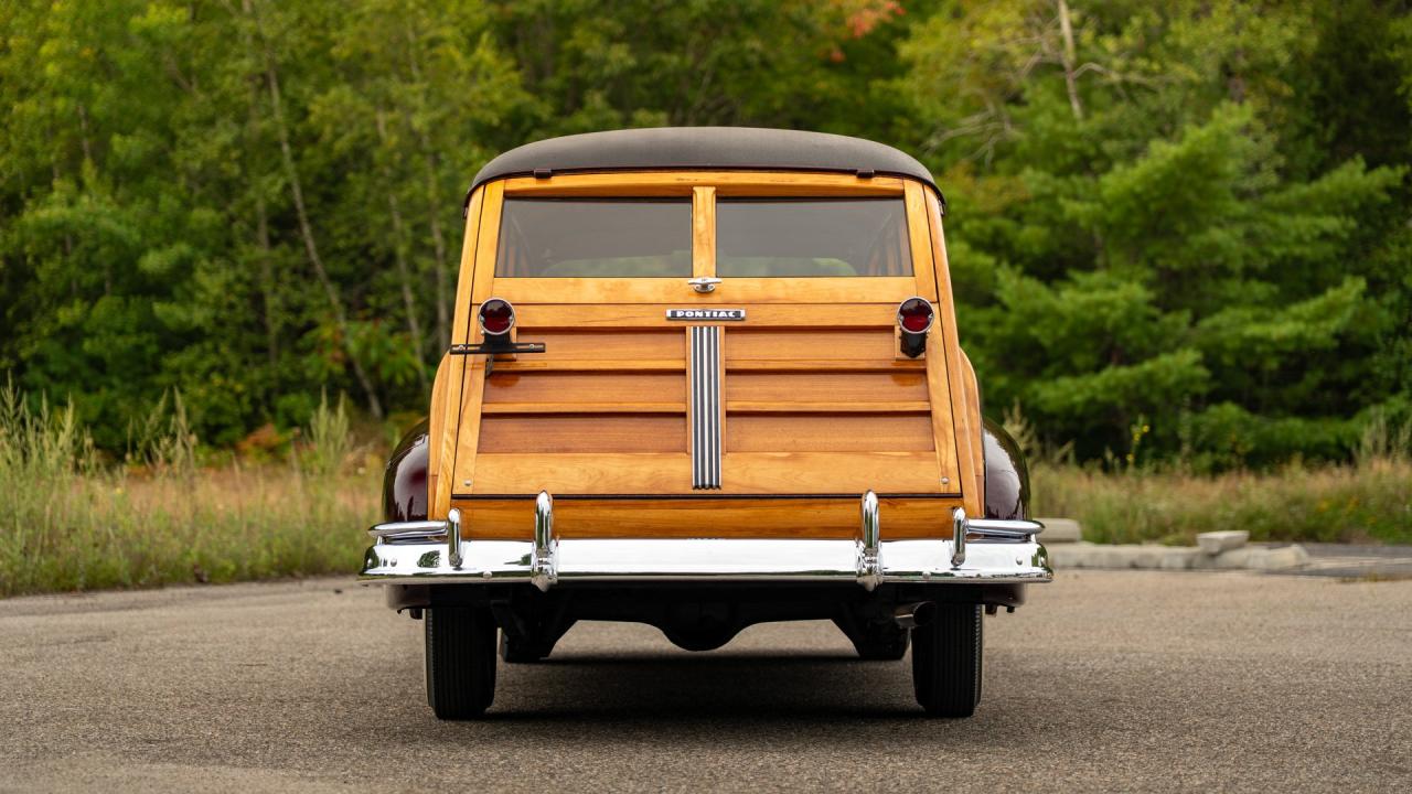 1946 Pontiac Eight De Luxe Streamliner Station Wagon