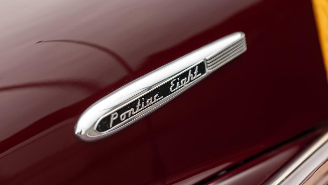 1946 Pontiac Eight De Luxe Streamliner Station Wagon
