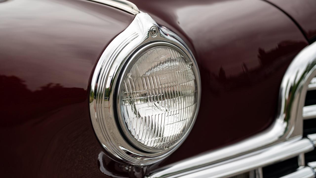 1946 Pontiac Eight De Luxe Streamliner Station Wagon