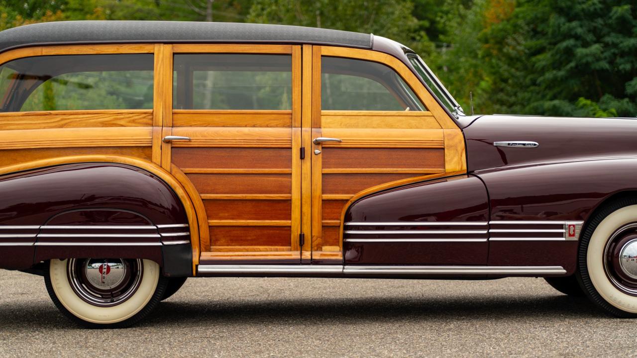 1946 Pontiac Eight De Luxe Streamliner Station Wagon