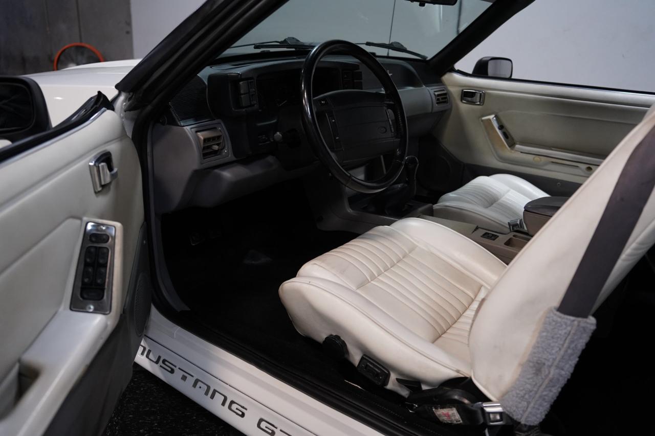 1993 Ford Mustang GT Convertible