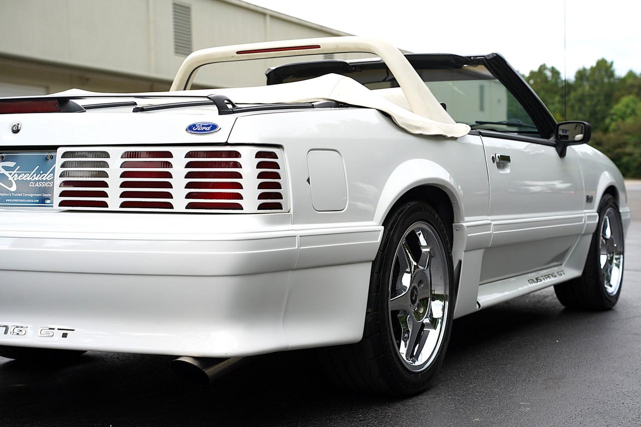 1993 Ford Mustang GT Convertible