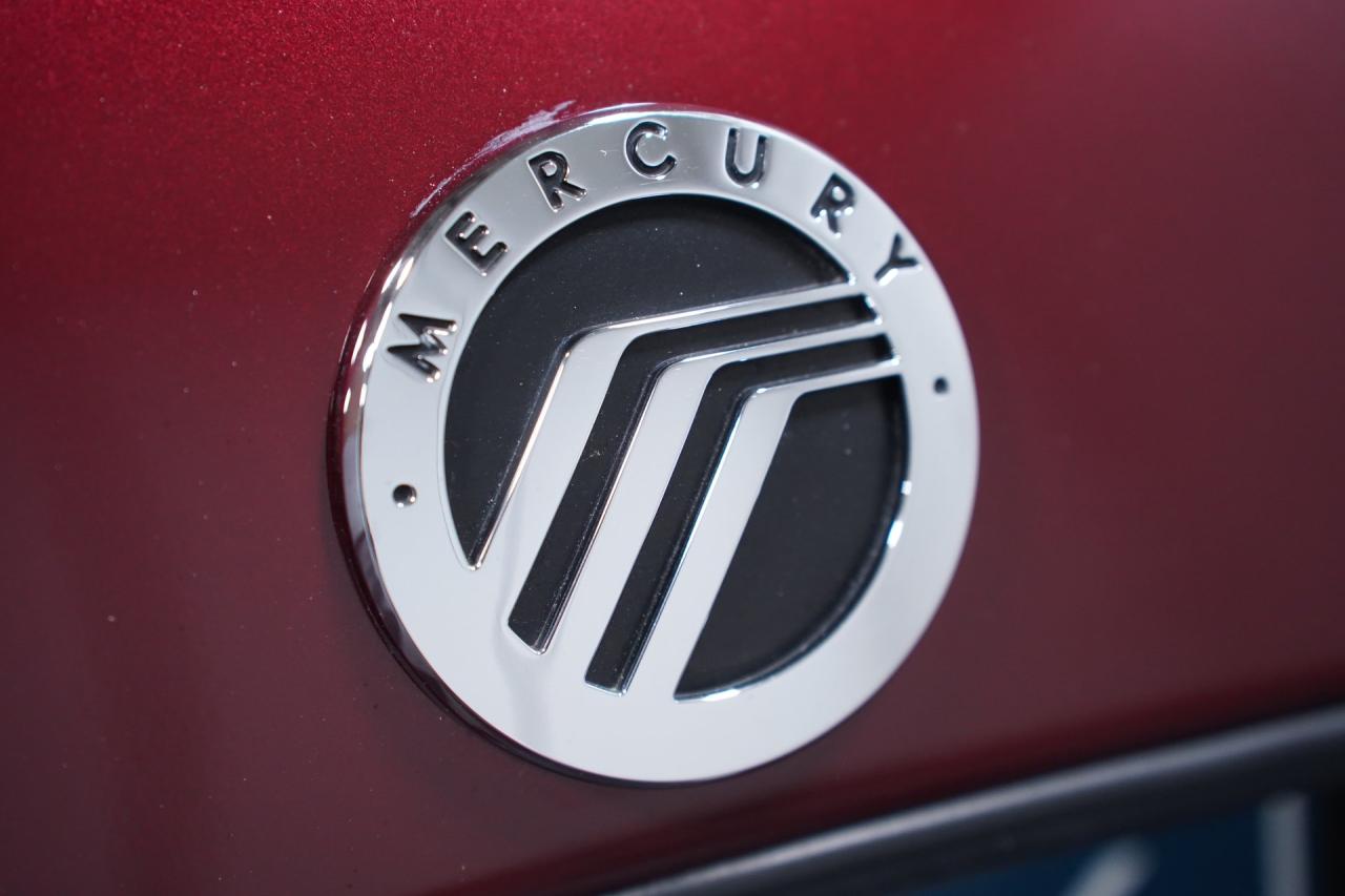 2004 Mercury Marauder