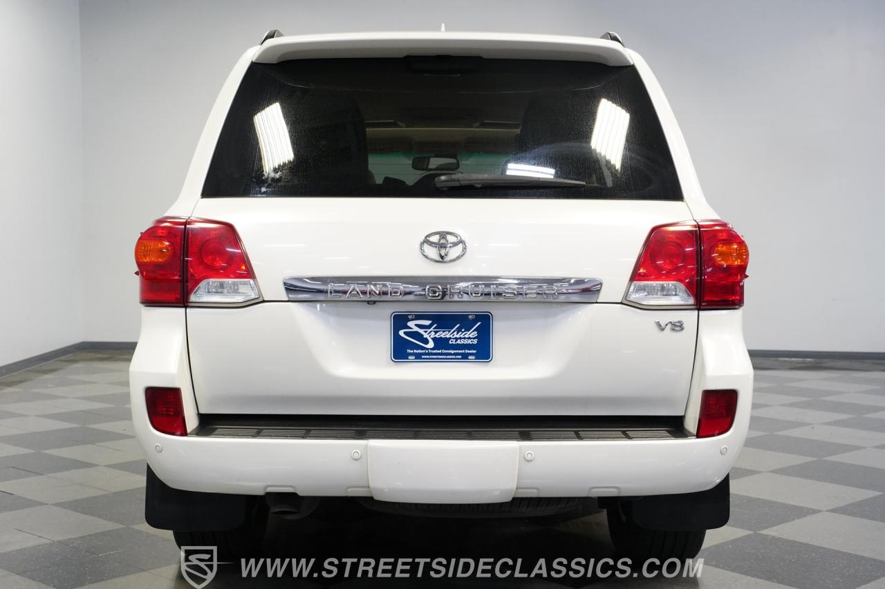 2013 Toyota Land Cruiser