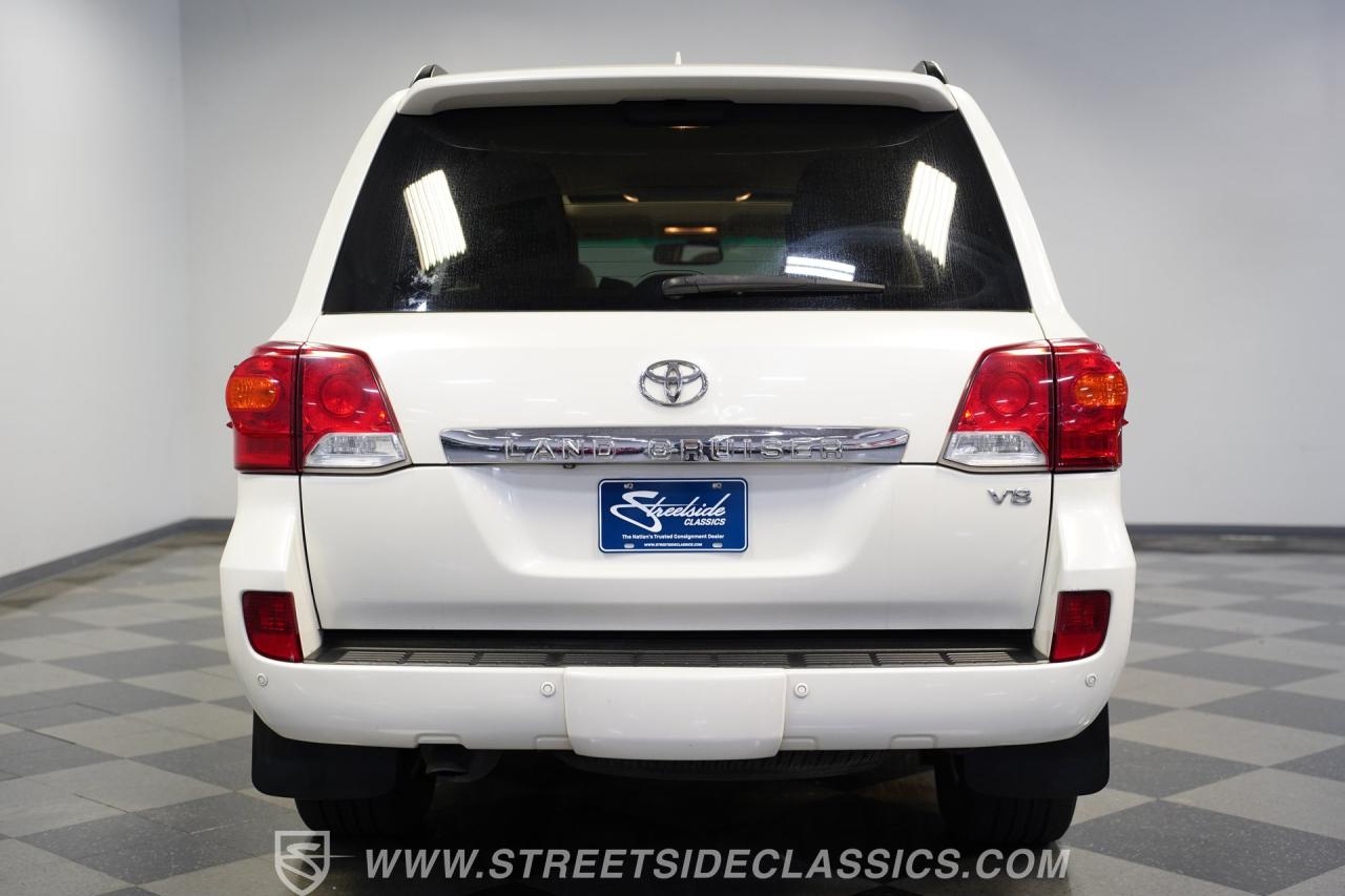 2013 Toyota Land Cruiser