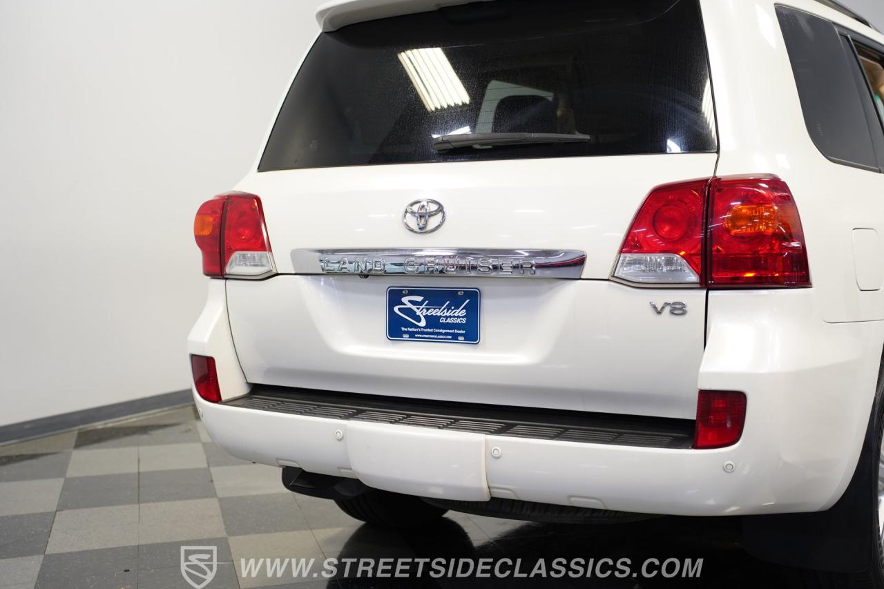 2013 Toyota Land Cruiser