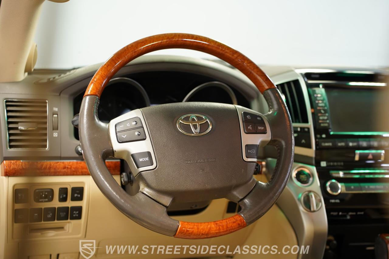 2013 Toyota Land Cruiser