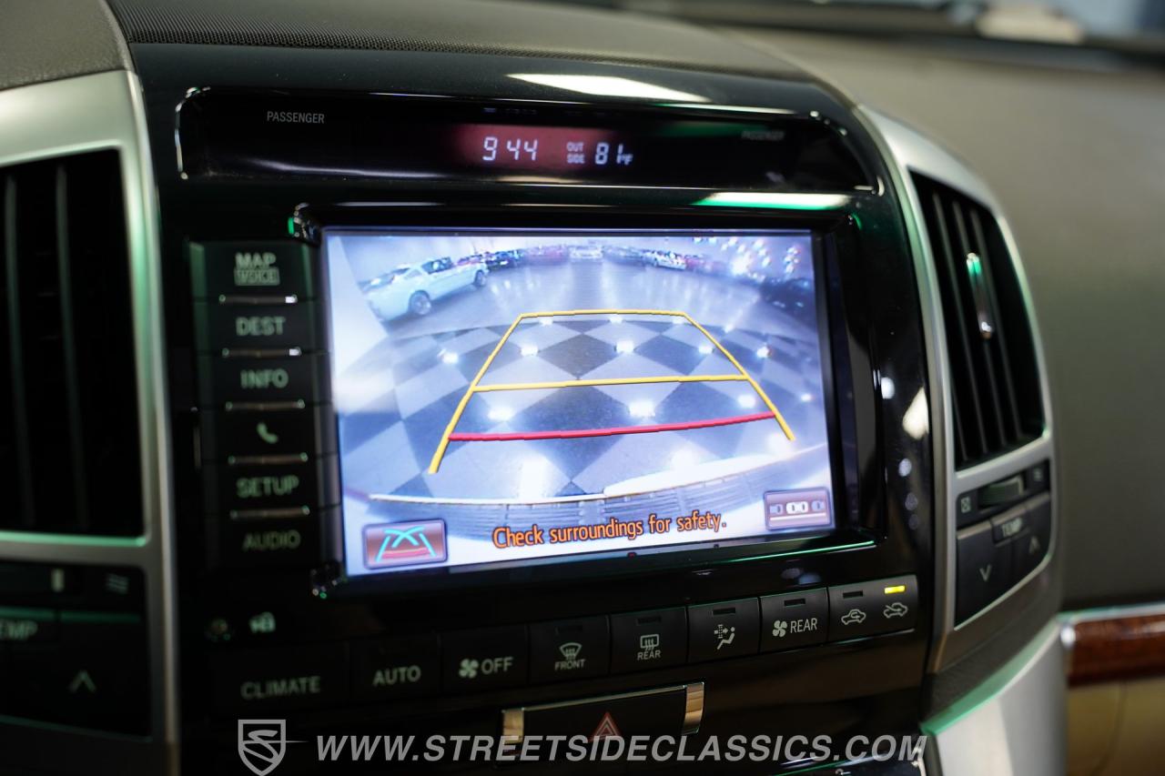 2013 Toyota Land Cruiser