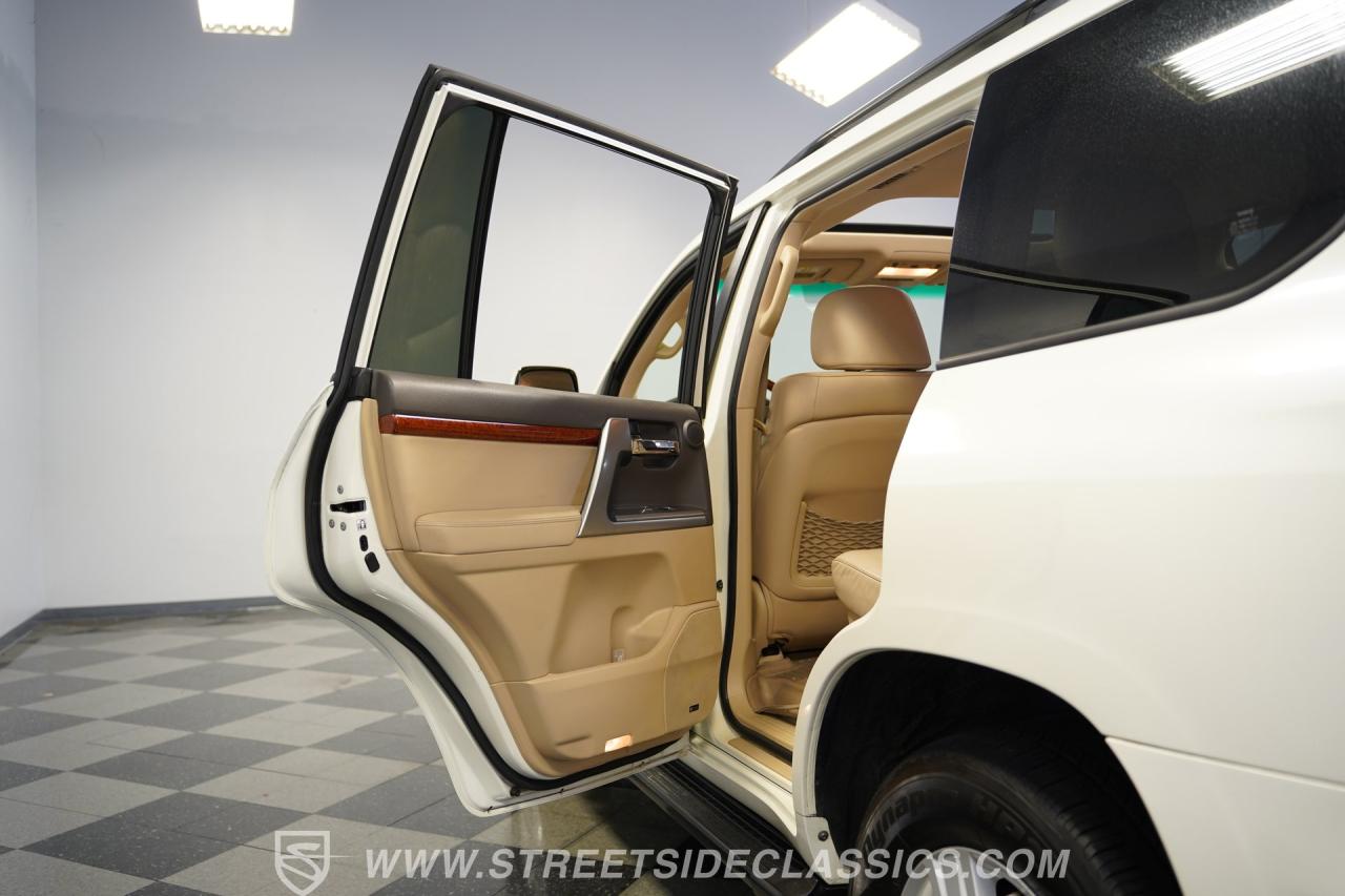 2013 Toyota Land Cruiser