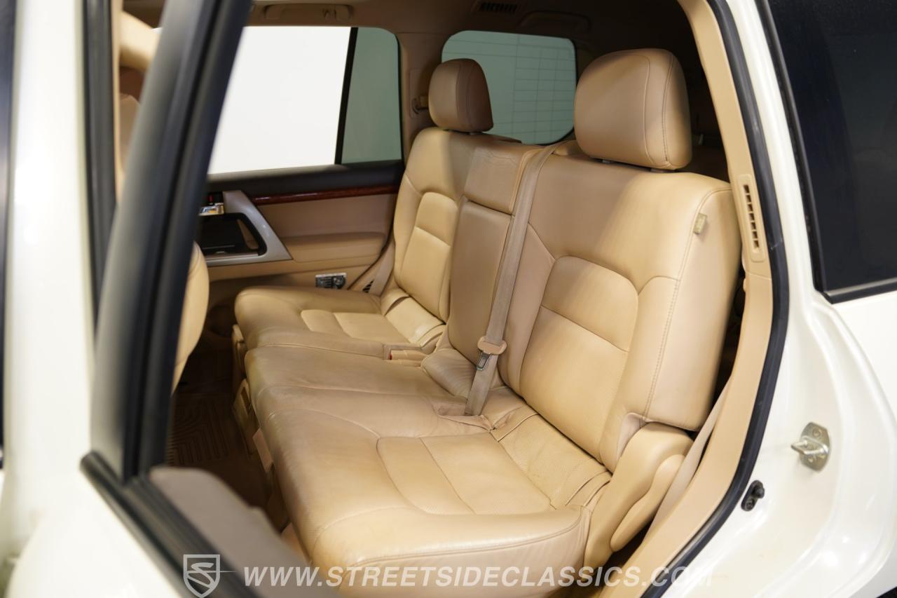 2013 Toyota Land Cruiser