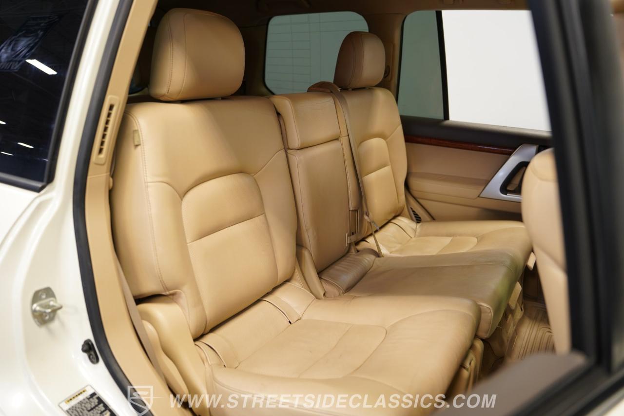 2013 Toyota Land Cruiser