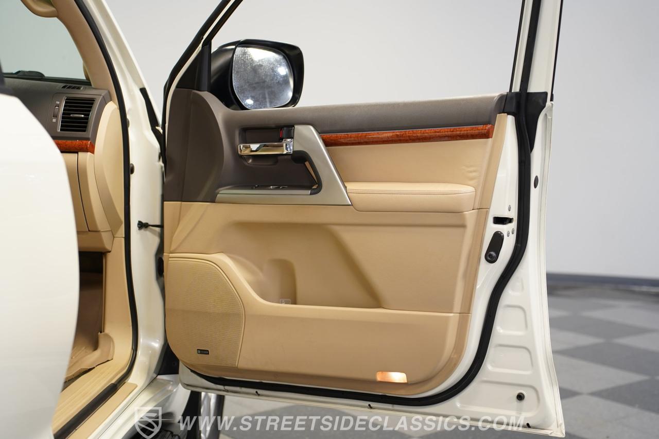 2013 Toyota Land Cruiser