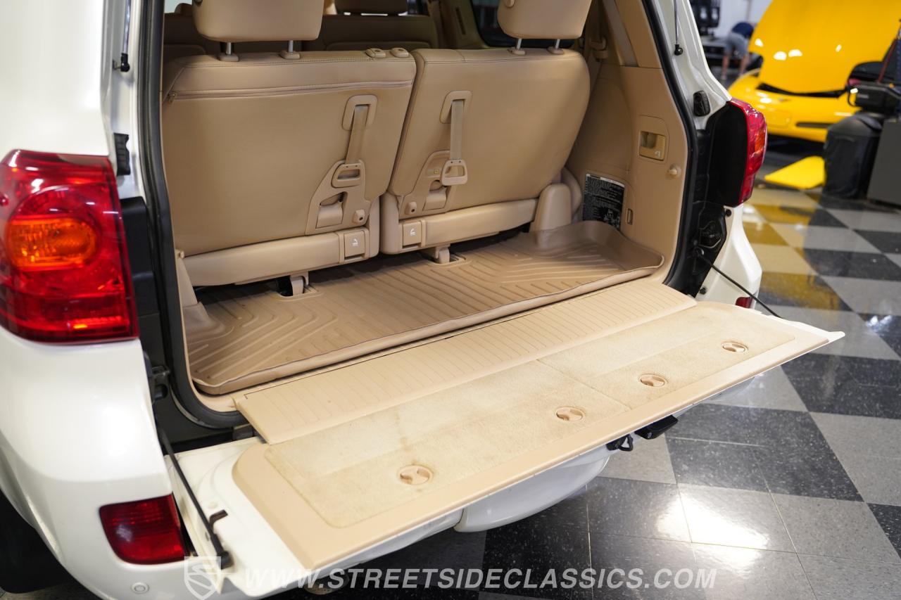 2013 Toyota Land Cruiser