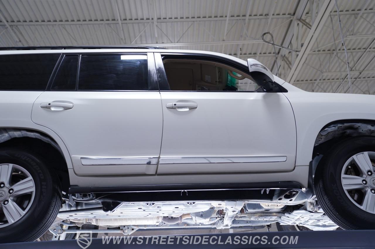 2013 Toyota Land Cruiser