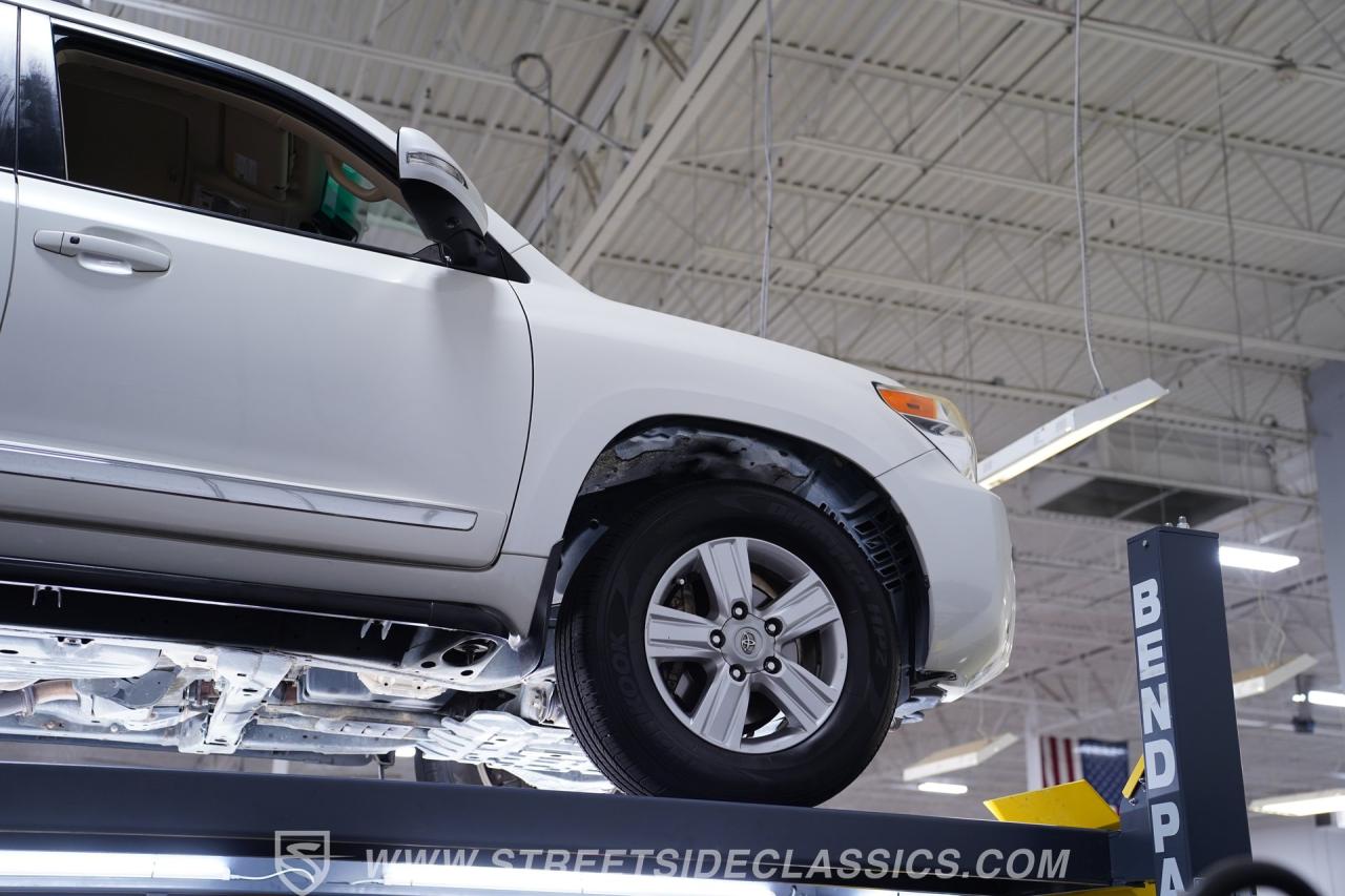 2013 Toyota Land Cruiser