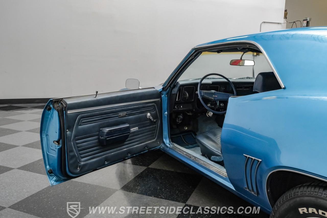 1969 Chevrolet Camaro SS Tribute