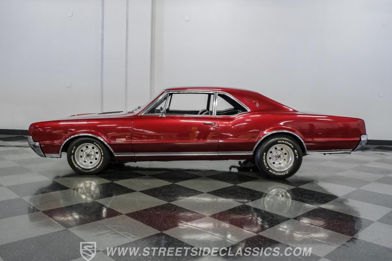 1967 Oldsmobile Cutlass Supreme