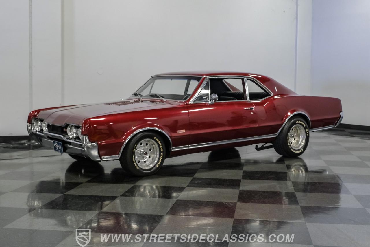1967 Oldsmobile Cutlass Supreme